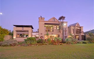3 Bedroom House in Glen Marais