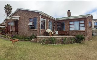 3 Bedroom House in Dana Bay