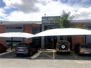 150 m² Commercial space in Ruimsig