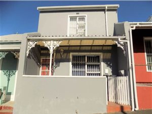 4 Bed House in Walmer Estate