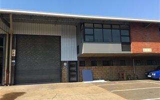 361 m² Industrial space in Briardene