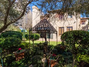3 Bed House in Waterkloof Ridge