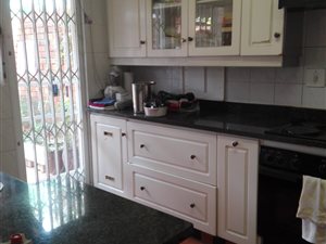 3 Bed Duplex in Bedford Gardens
