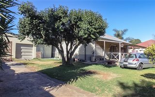 3 Bedroom House in Brakpan Central