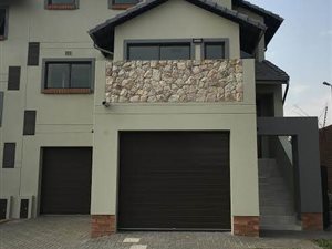 4 Bed House in Kyalami Hills