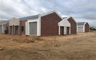 100 m² Commercial space in Fairview
