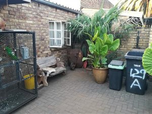 2 Bed Apartment in Bronberrick