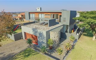 3 Bedroom House in La Como Lifestyle Estate