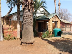 3 Bed House in Lindo Park