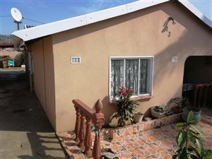 3 Bed Simplex in Trenance Manor