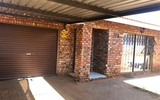 3 Bedroom House in South Ridge