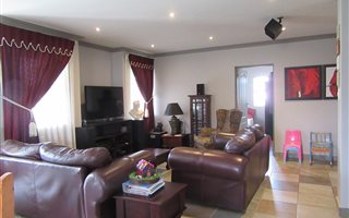 3 Bedroom House in Hartenbos Landgoed