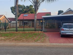 3 Bed House in Doornpoort and surrounds