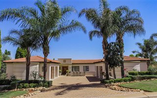 5 Bedroom House in Woodhill
