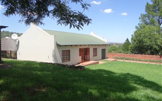 2 Bedroom Apartment in Irene Glen Estate