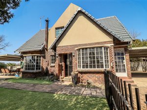 3 Bed House in Country View