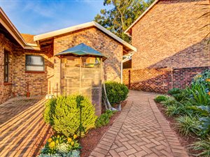 3 Bed House in Pomona AH