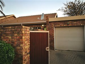 2 Bed Simplex in Rooihuiskraal North