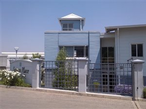 4316 m² Office Space in Linbro Park