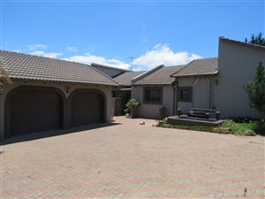 5 Bedroom House in Bergsig