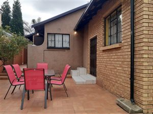 4 Bed House in Bramley
