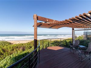 4 Bed House in Cannon Rocks