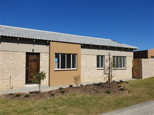 3 Bed House in Hansmoeskraal