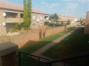 2 Bed Townhouse in Mooikloof Equestrian Estate