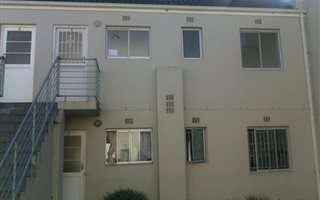 2 Bedroom Apartment in Paarl