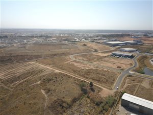 6115 m² Land available in Chloorkop