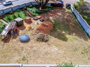 1060 m² Land available in Val de Grace