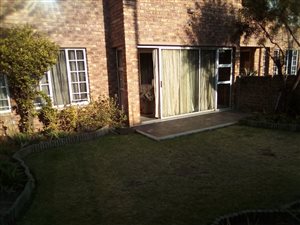 2 Bed Townhouse in Ravensklip