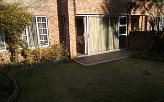 2 Bedroom Townhouse in Ravensklip