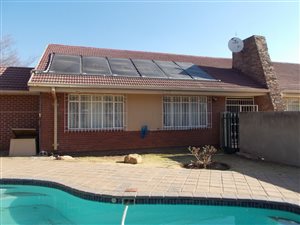 3 Bed House in Nigel Central