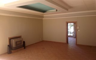 3 Bedroom House in President Park