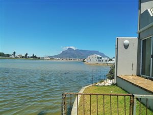 3 Bed Townhouse in Woodbridge Island