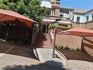 2713 m² Office Space in Bruma