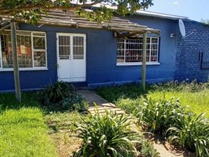 5 Bed House in Warden