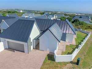 2 Bed House in St Francis Links