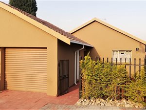 3 Bed House in Thatchfield