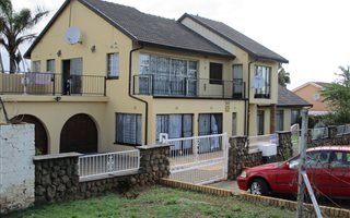 6 Bedroom House in Eldorado Park