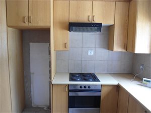 2 Bed Townhouse in Langenhoven Park