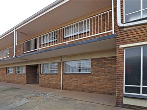 2 Bed Apartment in Selection Park