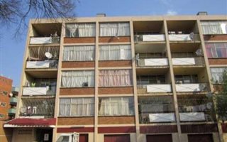 2 Bedroom Apartment in Yeoville