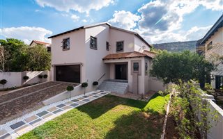 4 Bedroom House in Pinehaven