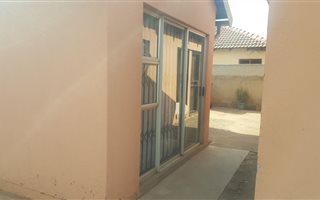 4 Bedroom House in Protea Glen