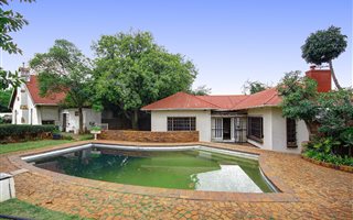5 Bedroom House in Franklin Roosevelt Park