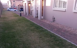 1 Bedroom Simplex in Greenstone Hill