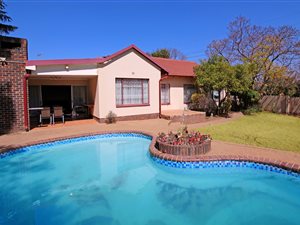 4 Bed House in Johannesburg North