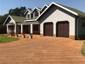 1.1 ha Smallholding in Heatherdale
